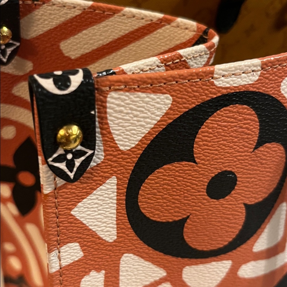 Limited Editionlouis Vuitton Giant Monogram Crafty On The Go Tote - Gm View 4